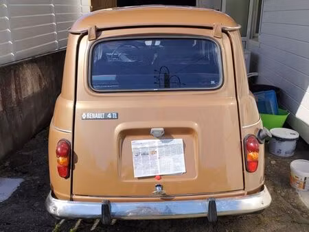 Renault R4 4L
