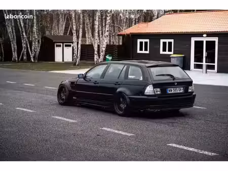 BMW Série 3 325i 2.5