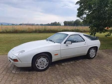 Porsche 928 S V8 4.7