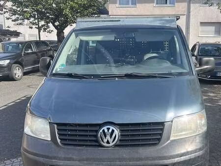 Volkswagen Transporter T5 California 1.9 TDI 102 Startline