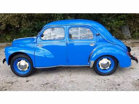 Renault 4CV 