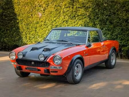 Fiat 124 Spider