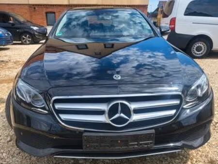 Mercedes-Benz Classe E E 200 2.1 150 Avantgarde