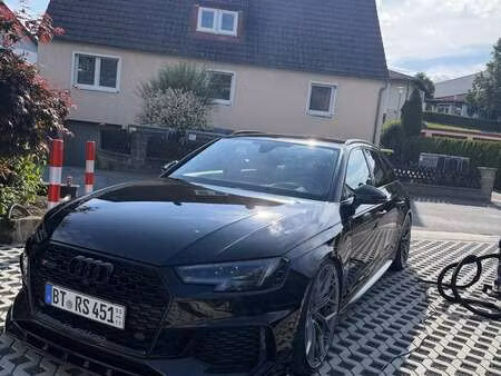 Audi A4 RS4 V6 2.9 TFSI 450 quattro