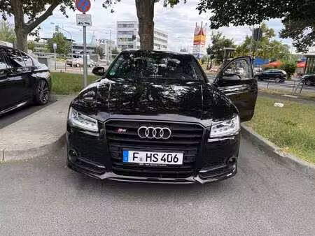 Audi A8 S8 V8 4.0 TFSI 605 quattro