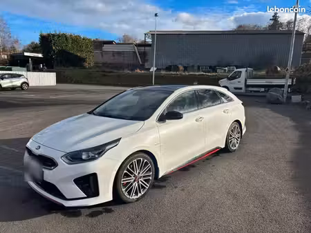 Kia Ceed 1.6 T GDi 204