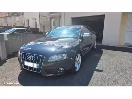 Audi A5 V6 2.7 TDI 190
