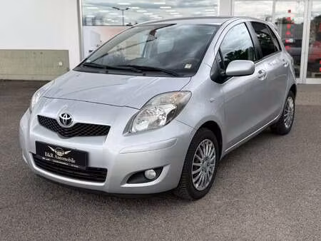 Toyota Yaris 1.4 90