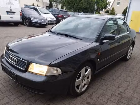 Audi A4 1.8 125