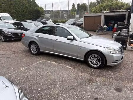 Mercedes-Benz Classe E E 220 2.1 CDI 170
