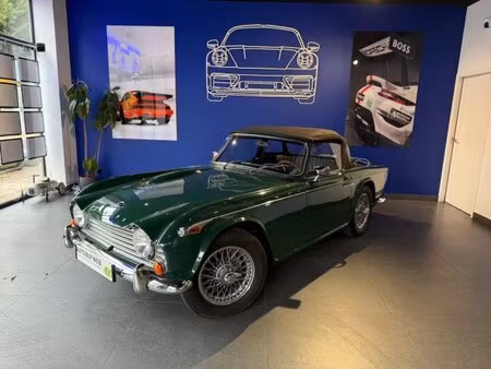 Triumph TR4 