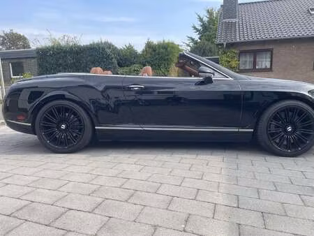 Bentley Continental W12 6.0 560 Mulliner
