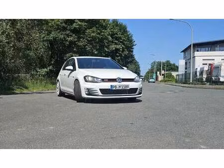 Volkswagen Golf GTI 2.0 TFSI 230 Performance