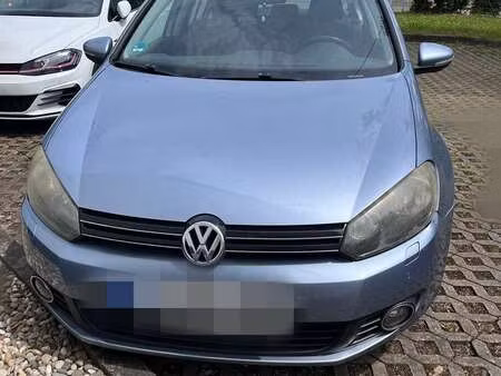 Volkswagen Golf 1.6 102 Trendline
