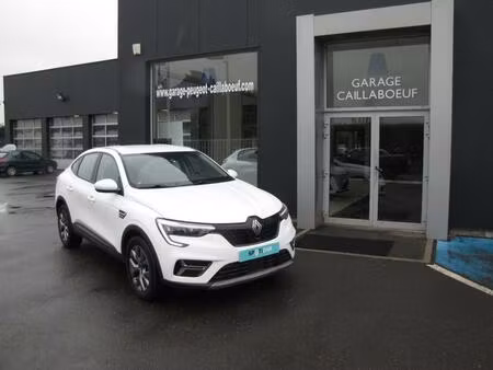 Renault Arkana E-Tech 1.6 145 Evolution
