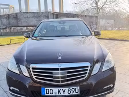 Mercedes-Benz Classe E E 250 2.1 150 Elegance