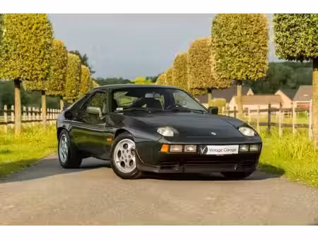Porsche 928 S V8 4.7