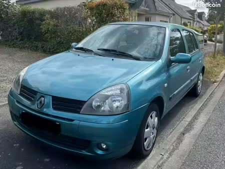 Renault Clio 1.2 75