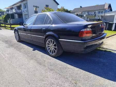 BMW Série 7 730d 3.0 193