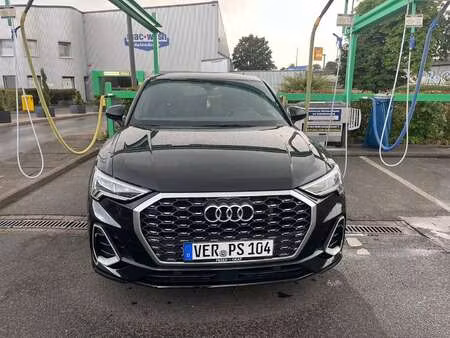 Audi Q3 45 TFSI 1.4 TFSI 180 S line