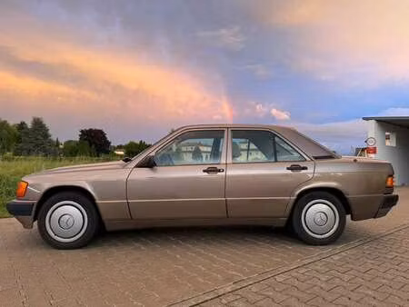 Mercedes-Benz 190 1.8