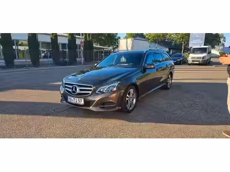 Mercedes-Benz Classe E E 220 2.1 CDI 170 Elegance