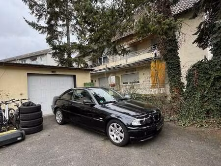 BMW Série 3 318i 1.9 118