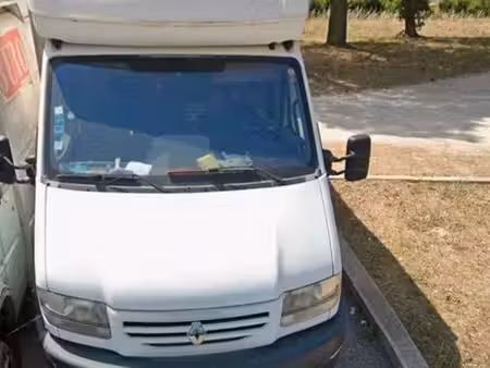 Renault Mascott V6 3.0