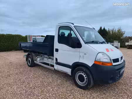 Renault Master 2.5 dCi 100