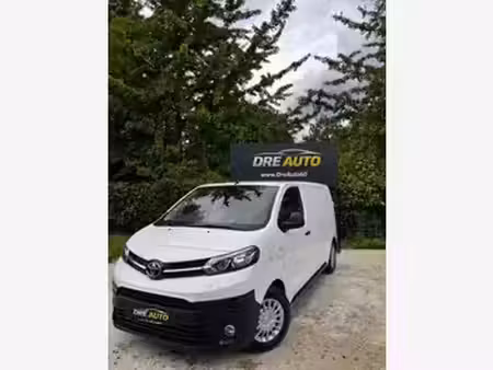 Toyota Proace Business