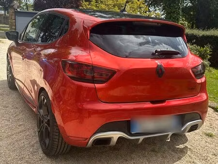 Renault Clio RS 1.6 T 200
