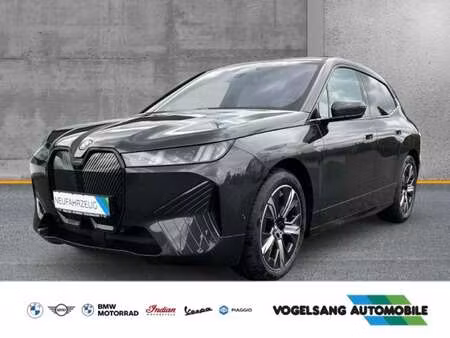 BMW iX 408