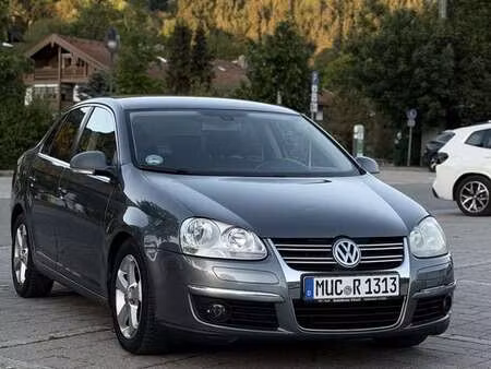 Volkswagen Jetta 1.6 FSI