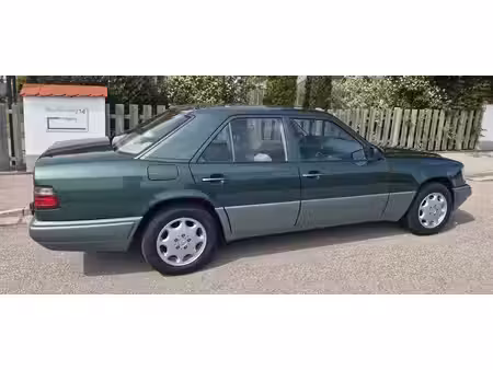 Mercedes-Benz Classe E E 220
