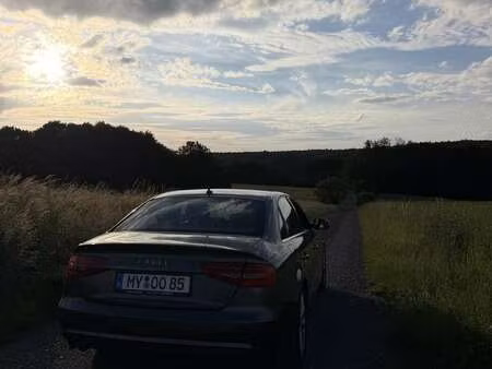 Audi A4 1.8 TFSI 170 S line