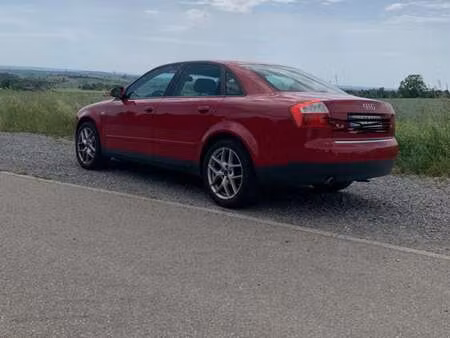Audi A4 1.6 102
