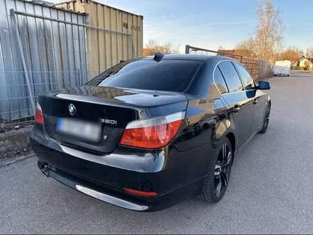 BMW Série 5 520i 2.2 170
