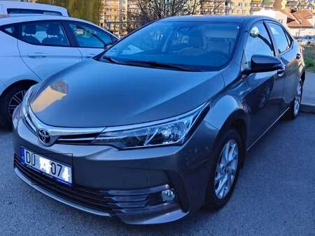 Toyota Corolla 1.6 Confort