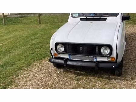 Renault R4 4L