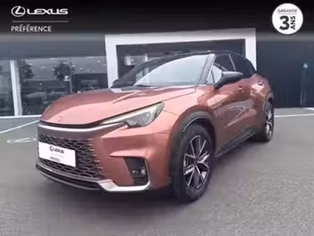 Lexus LBX 1.5 136