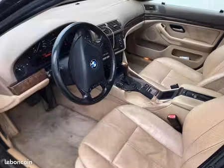 BMW Série 5 525d 2.5 163
