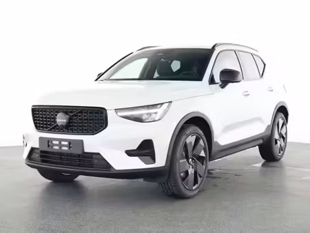 Volvo XC40 B4 2.0 197 Black Edition
