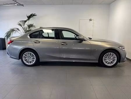 BMW Série 3 330e 2.0 292
