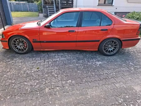 BMW Série 3 330i