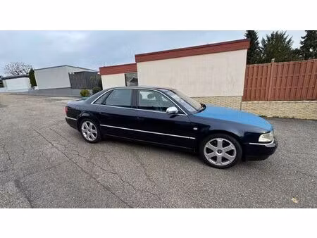 Audi A8 S8 V8 4.2 360 quattro