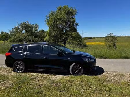 Ford Focus 1.5 182 ST Line