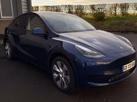 Tesla Model Y 