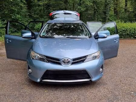 Toyota Auris 2.0 124
