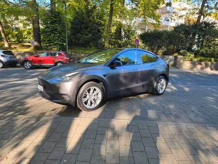 Tesla Model Y Grande Autonomie 4x4