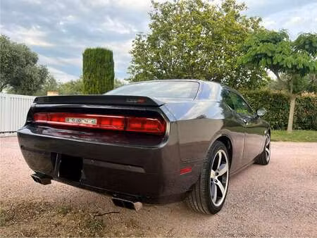 Dodge Challenger SRT8 V8 6.4